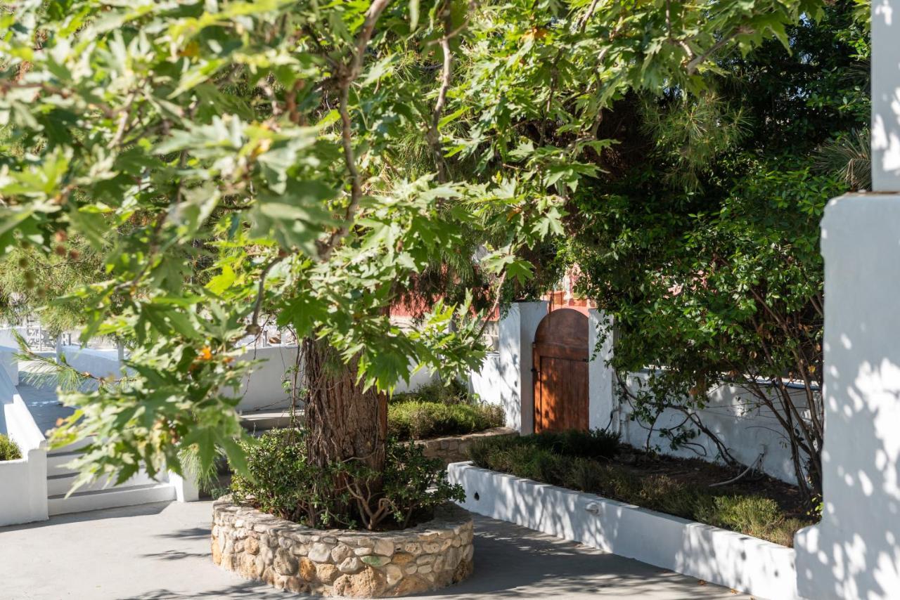 Casa Montzo Boutique Hotel Кателиос Екстериор снимка